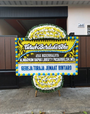 Papan Bunga Duka di Saradan